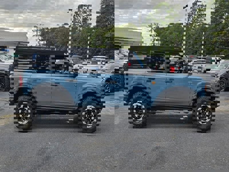 Used 2023 Ford Bronco Badlands image 15