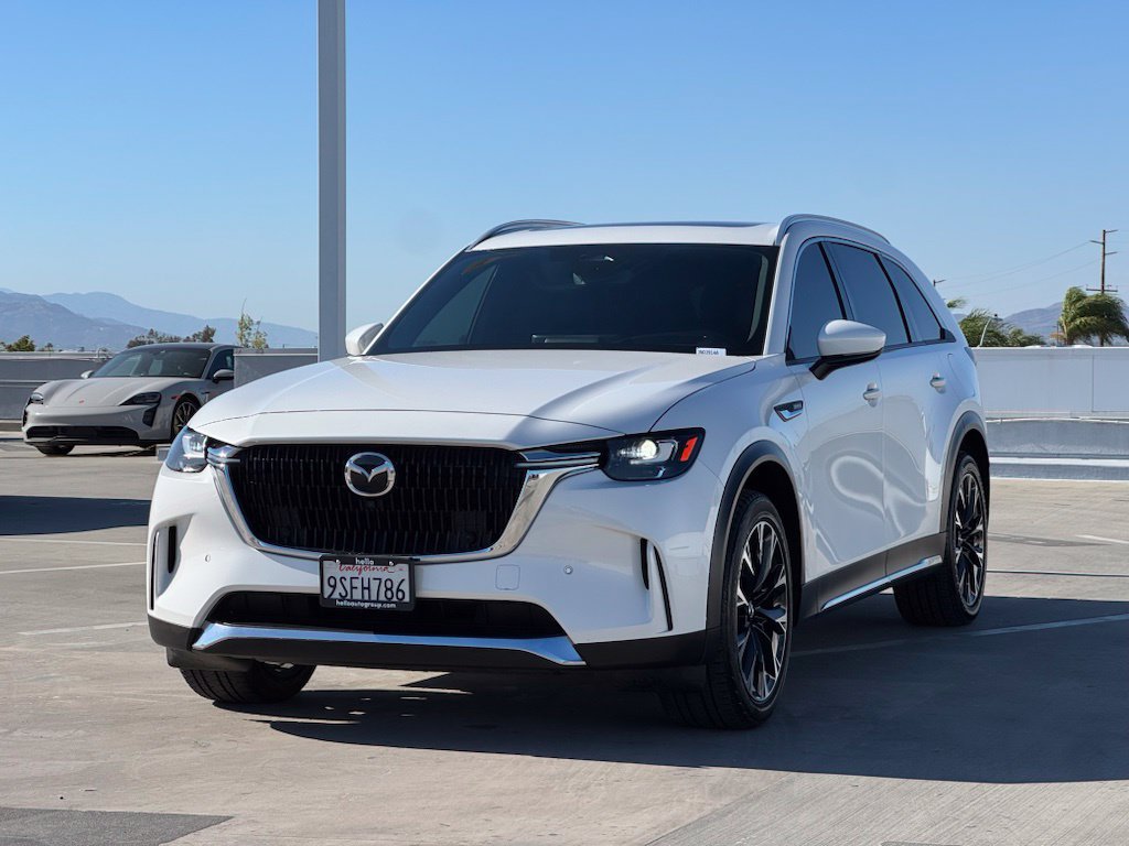 Used 2024 MAZDA CX-90 Plug-In Hybrid w/ Premium Plus AWD/4WD image 4