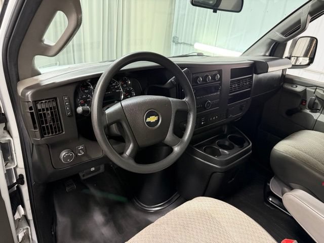 Used 2019 Chevrolet Express 2500 RWD image 11