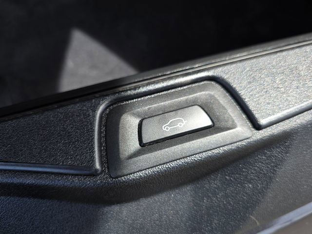 Used 2023 BMW X5 sDrive40i w/ Climate Comfort Package image 13