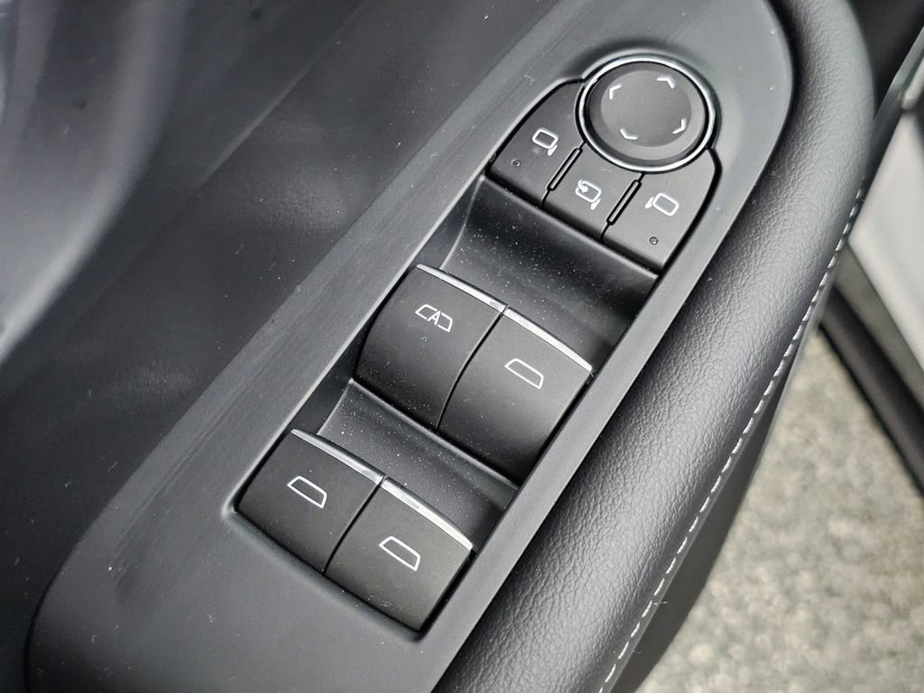 Used 2025 Buick Enclave Sport Touring FWD image 36