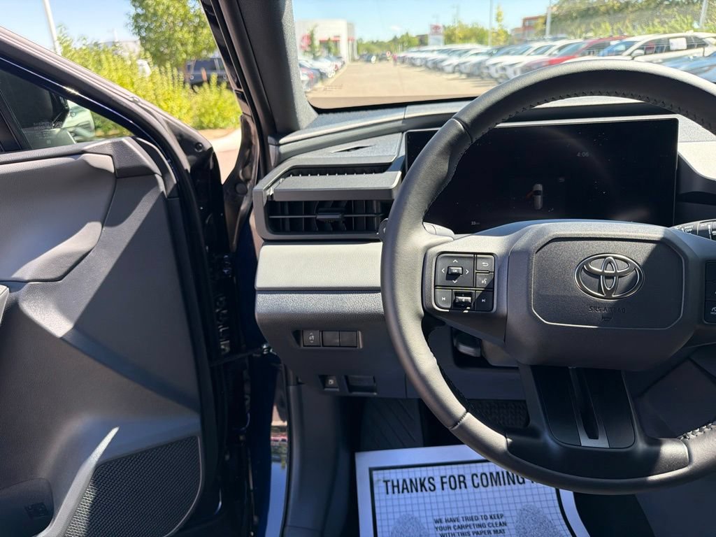 Used 2026 Toyota RAV4 SE AWD/4WD image 26