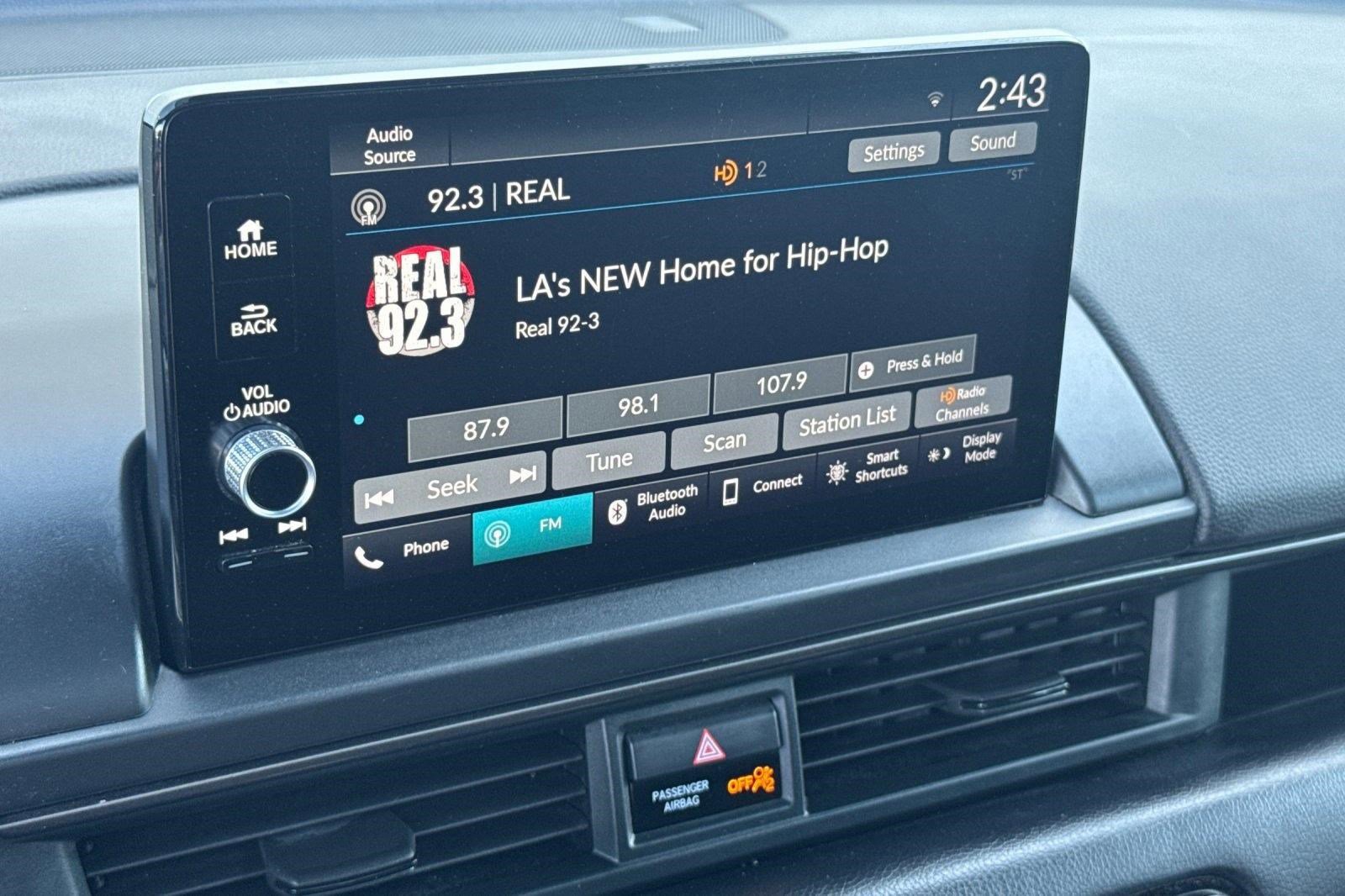 Certified 2024 Honda Pilot TrailSport image 23