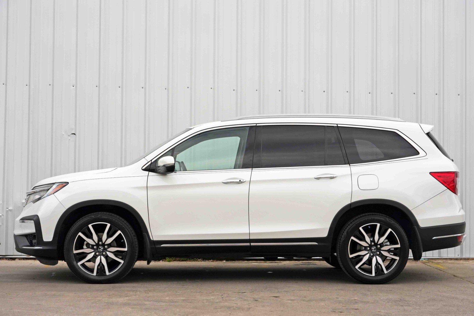 Used 2020 Honda Pilot Touring image 8