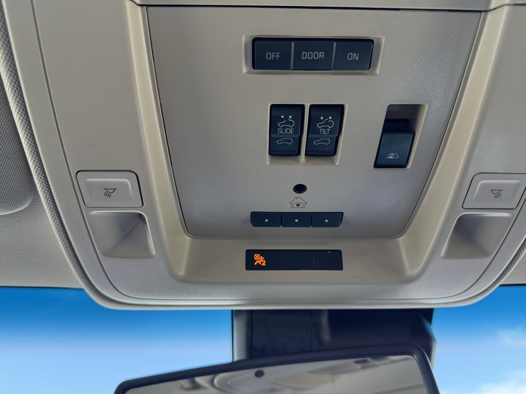 Used 2017 Chevrolet Silverado 1500 High Country image 14