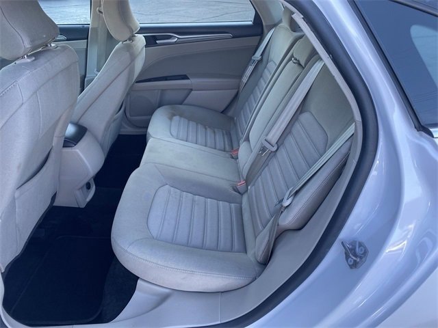 Used 2018 Ford Fusion SE image 22
