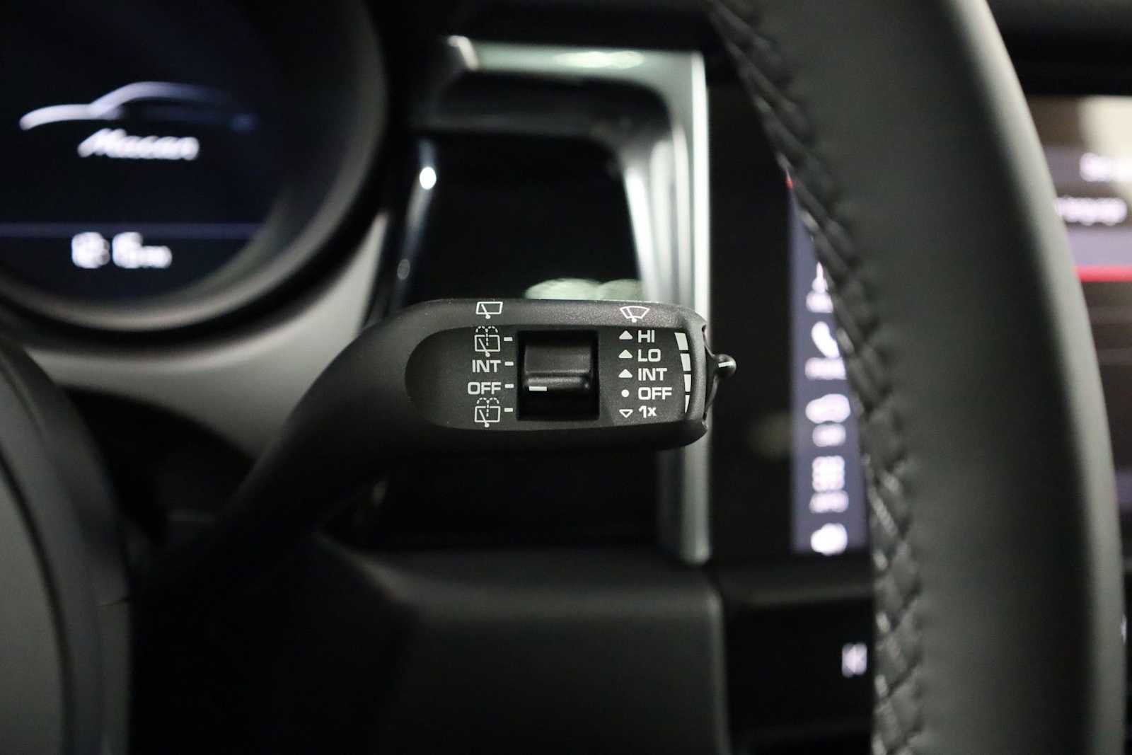 New 2026 Porsche Macan image 30