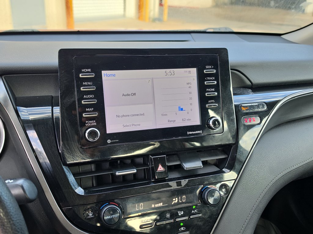 Used 2022 Toyota Camry LE FWD image 23