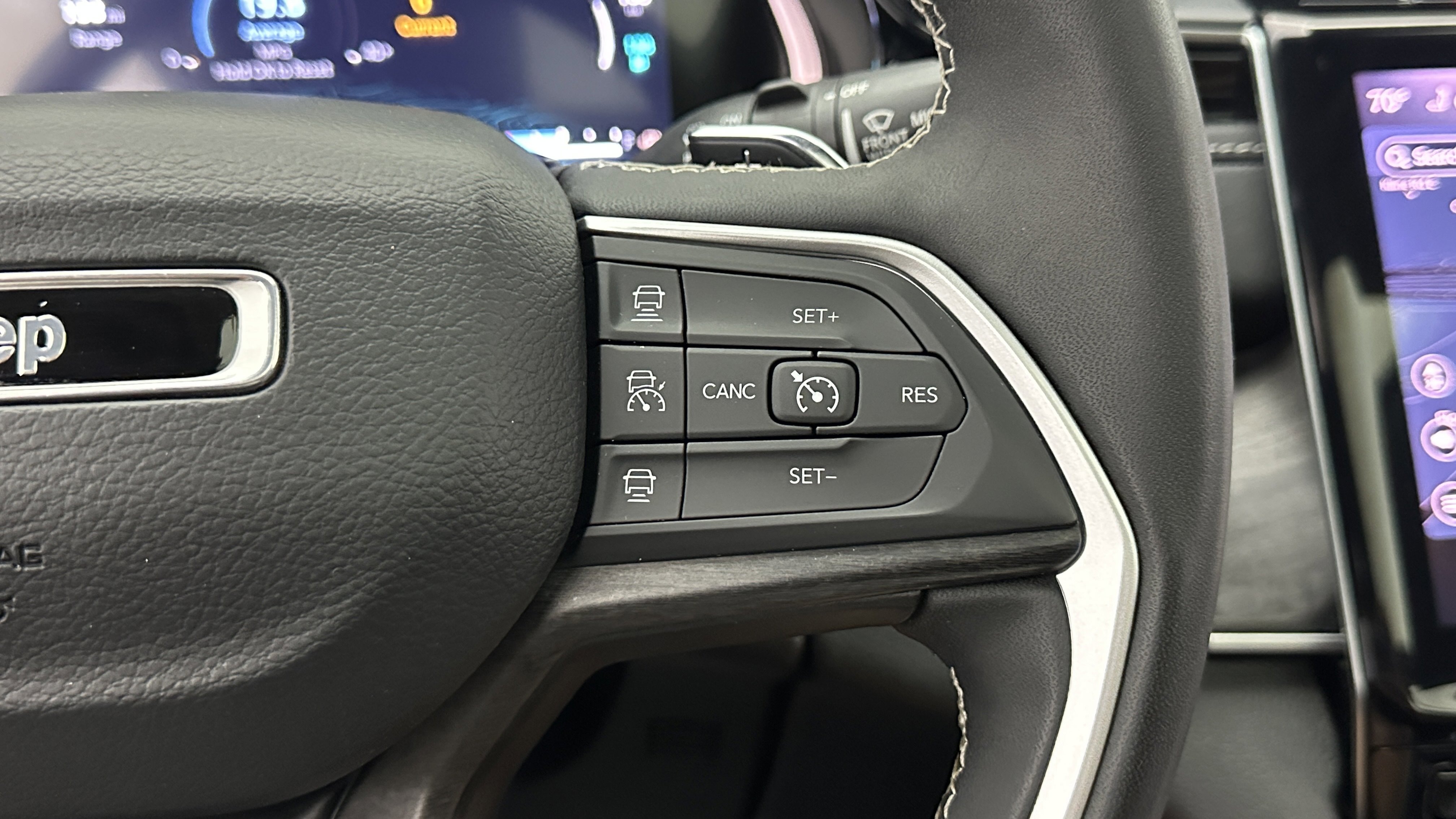 Used 2024 Jeep Grand Cherokee Limited 4xe image 21