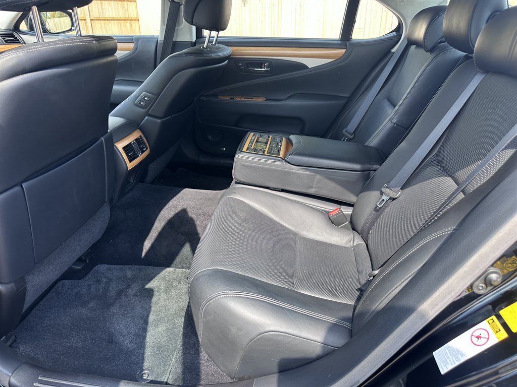 Used 2015 Lexus LS 460 L image 15