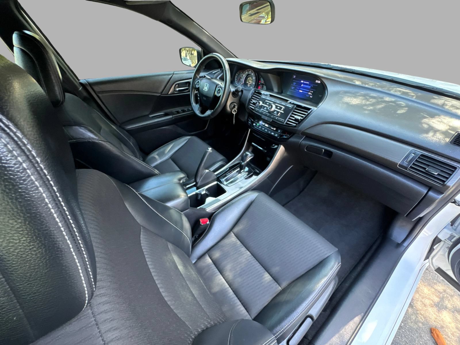 Used 2017 Honda Accord Sport image 87