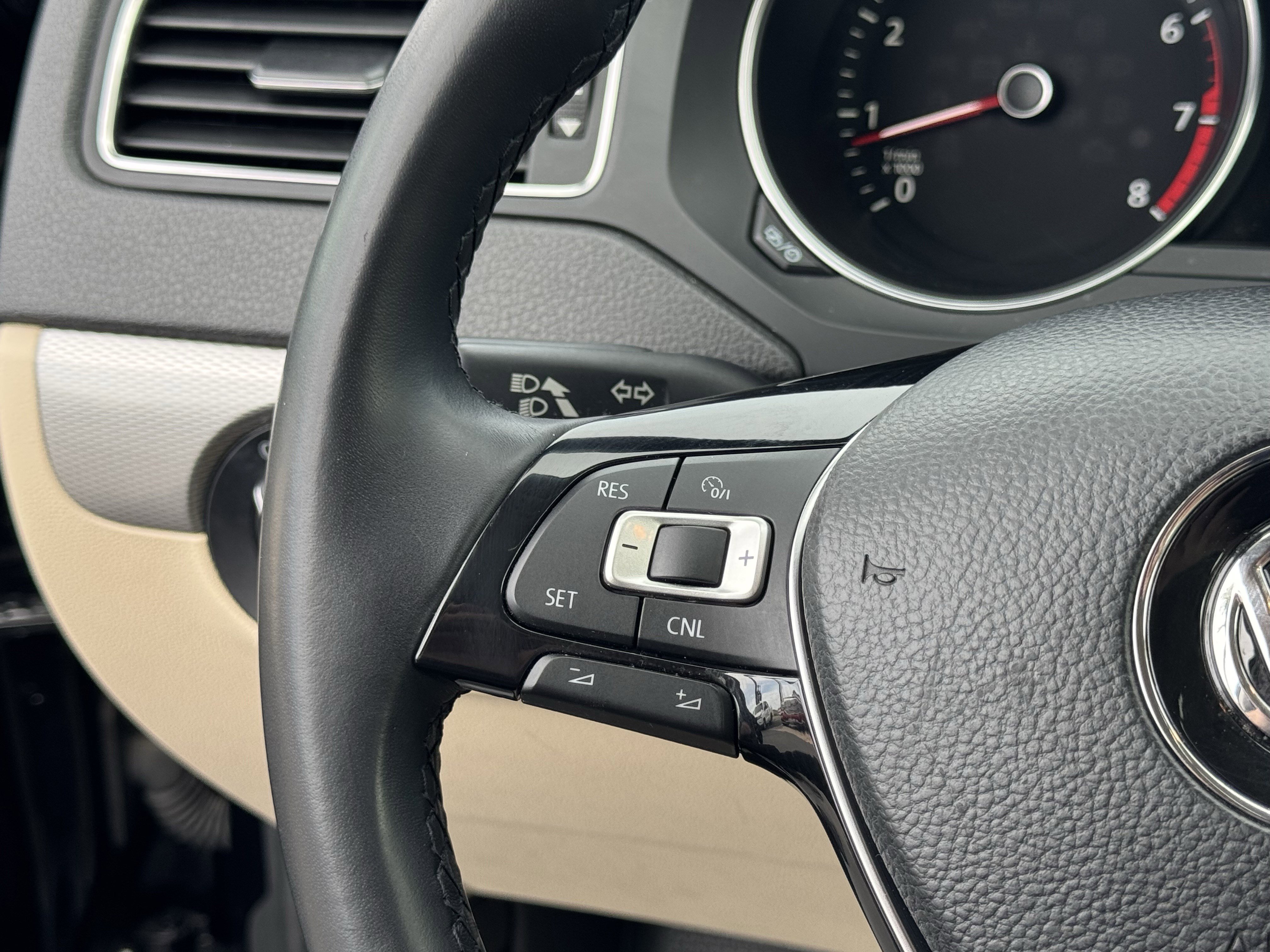 Used 2015 Volkswagen Jetta SE image 20