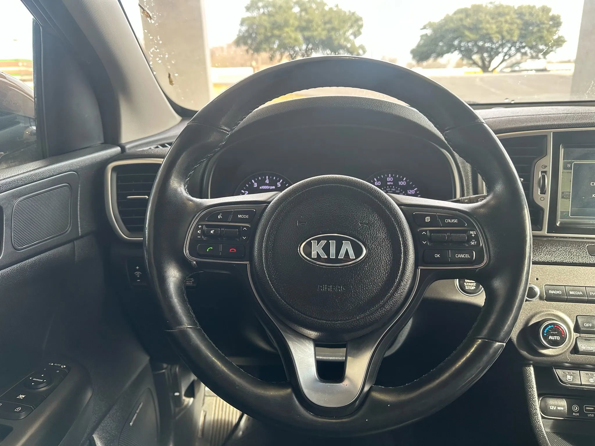 Used 2017 Kia Sportage EX w/ EX Technology Package image 10