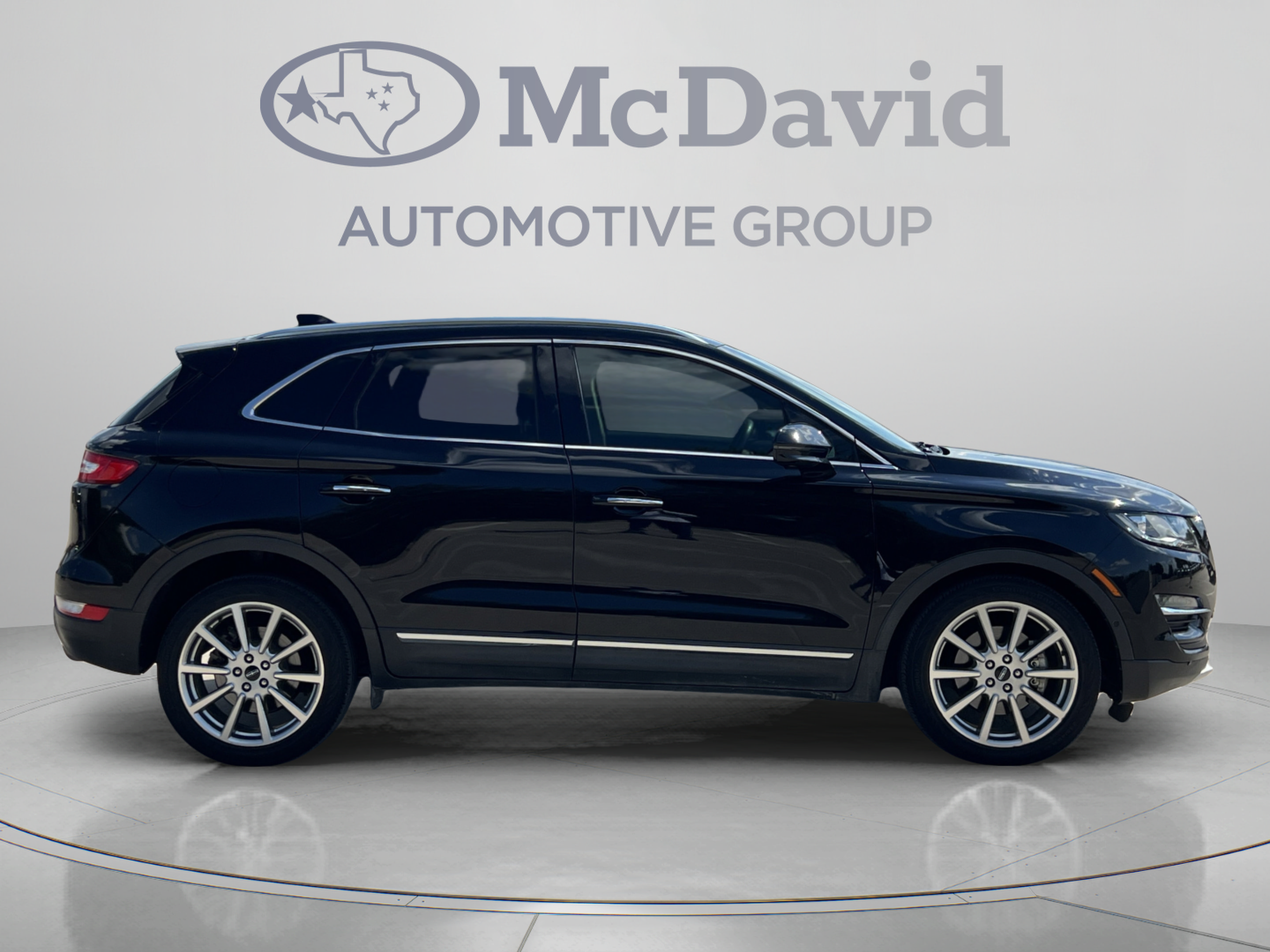 Used 2019 Lincoln MKC Reserve w/ MKC Technology Package FWD image 8