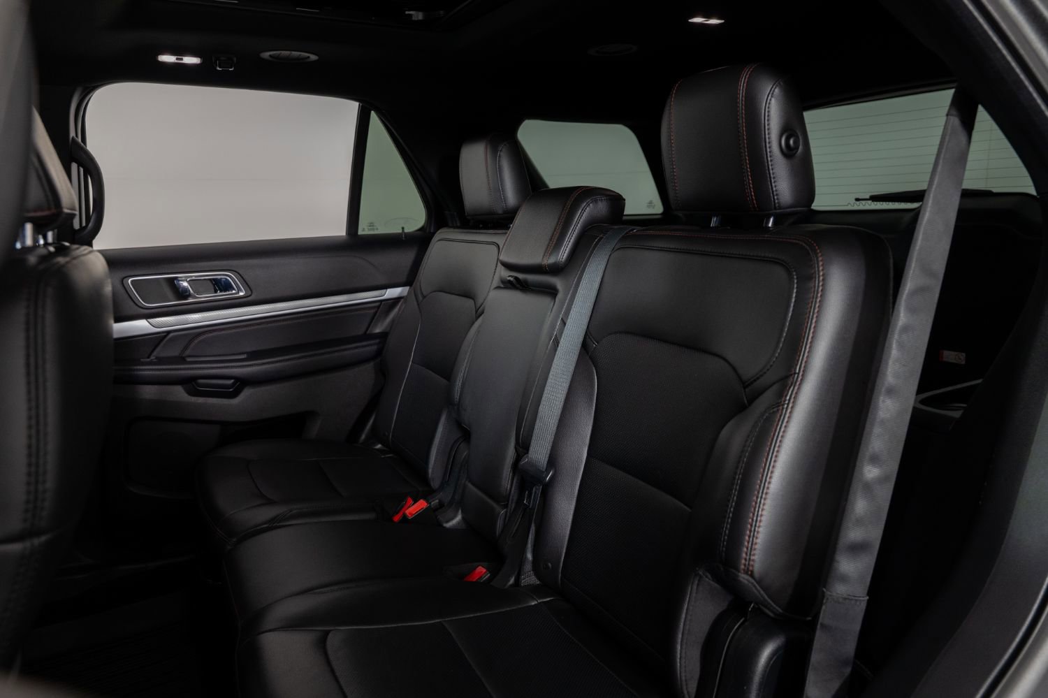 Used 2018 Ford Explorer Sport w/ Equipment Group 401A image 16