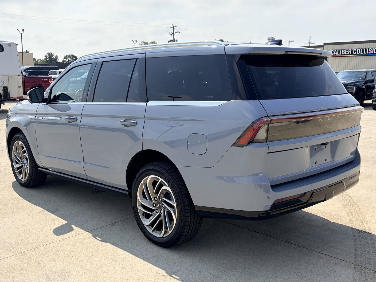 New 2027 Lincoln Navigator Reserve AWD/4WD image 48