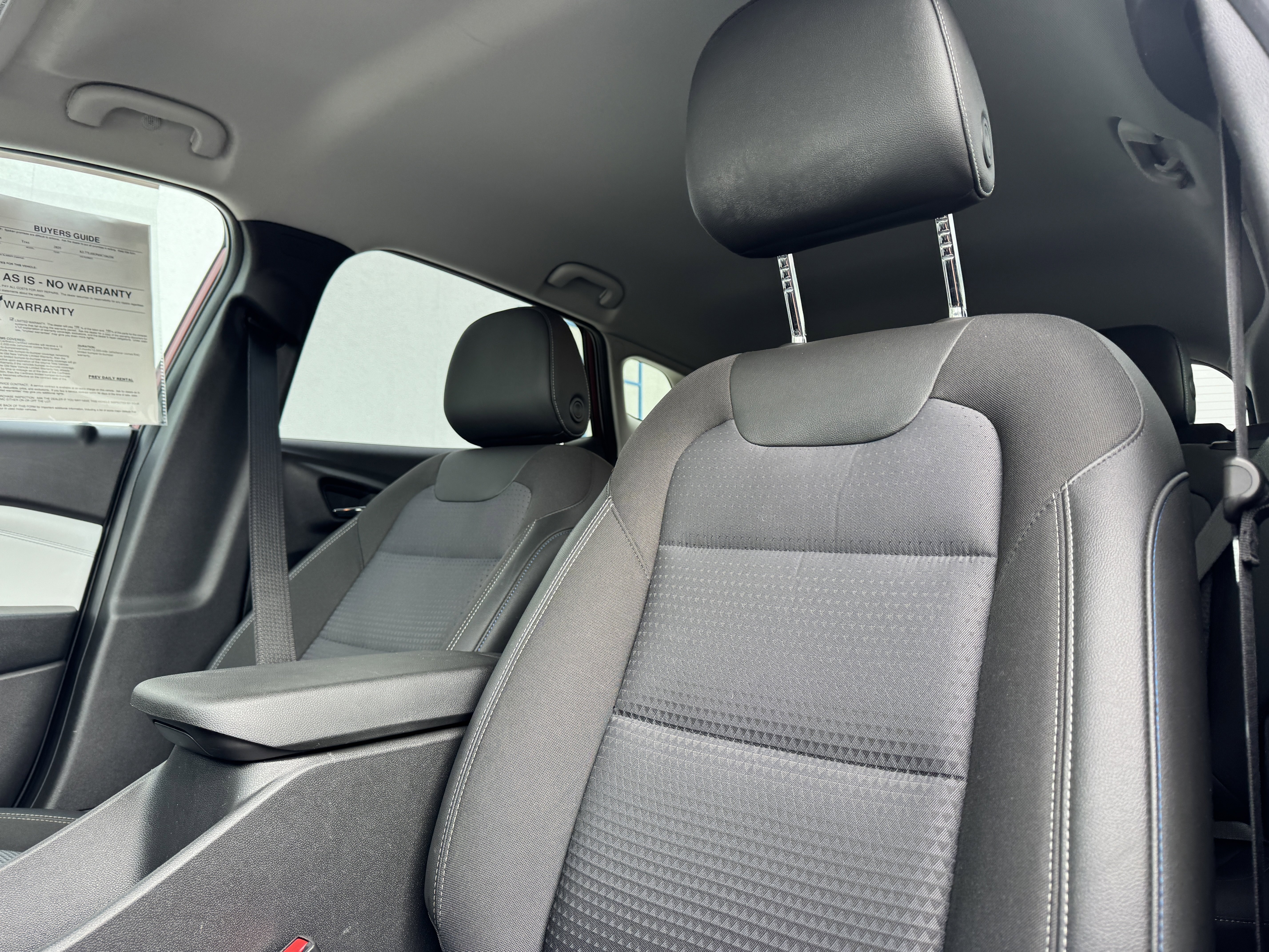 Used 2025 Chevrolet Trax LT image 13