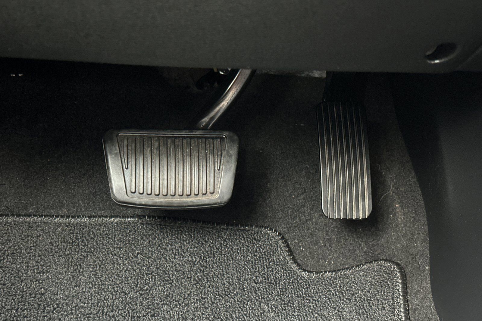 Certified 2023 Kia Forte LXS w/ LXS Technology Package image 41