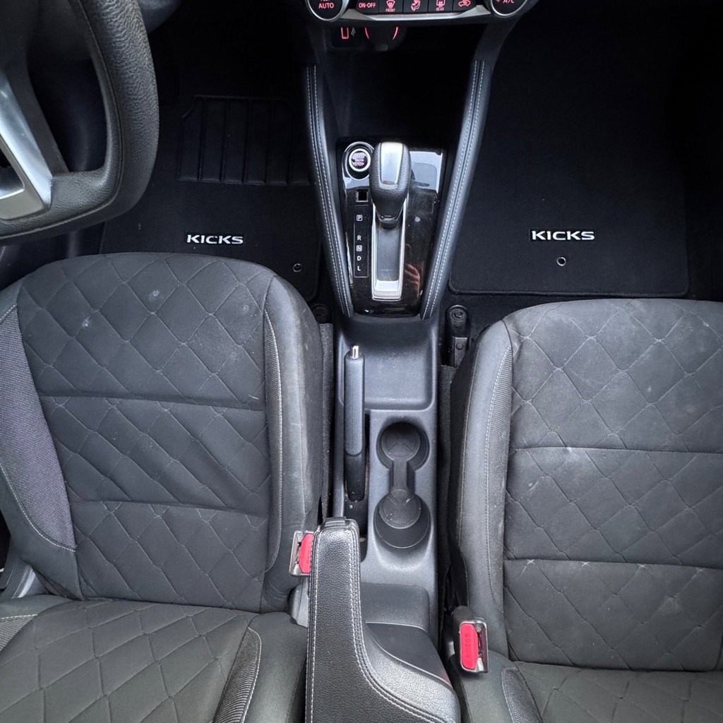 Used 2020 Nissan Kicks SV w/ Exterior Package image 24