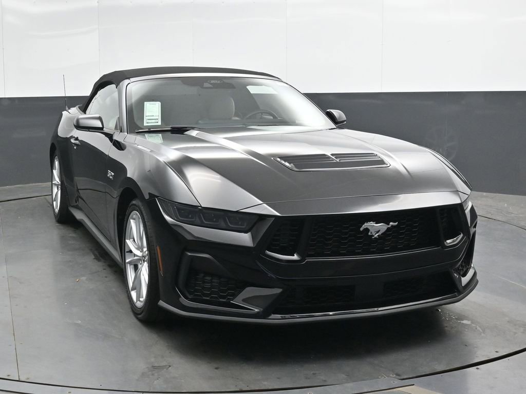 Used 2025 Ford Mustang GT Premium RWD image 6