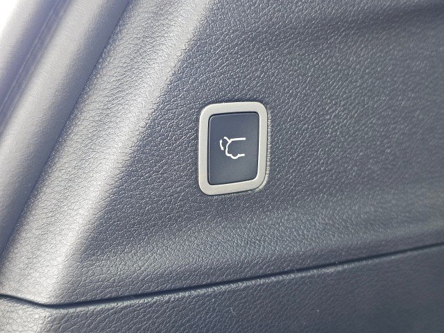 New 2026 Chrysler Pacifica Limited FWD image 19