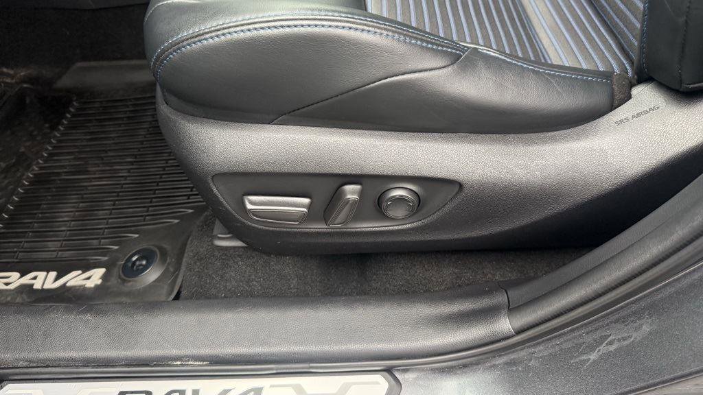 Used 2021 Toyota RAV4 XSE image 21