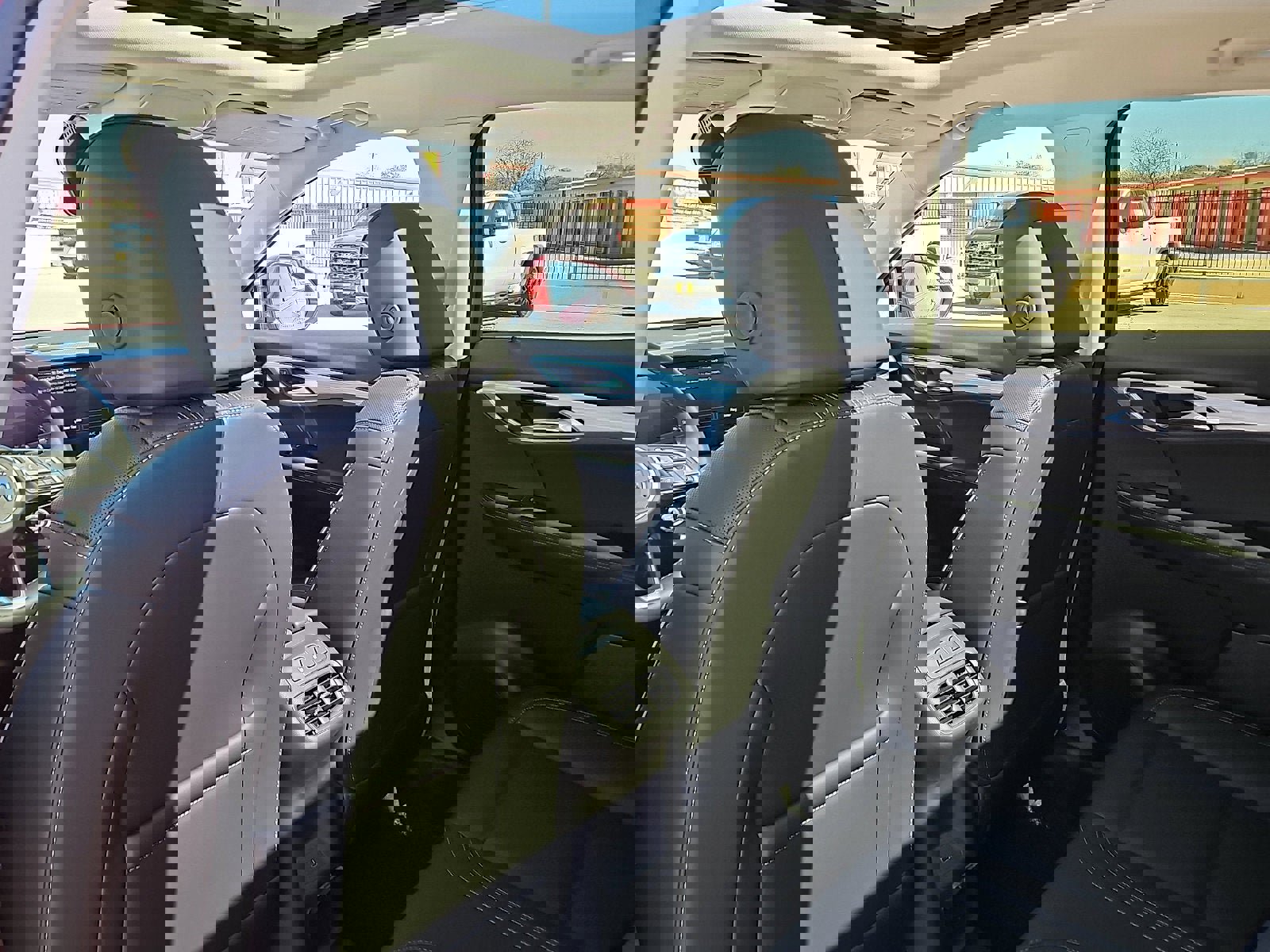 New 2026 Buick Envision Avenir image 9