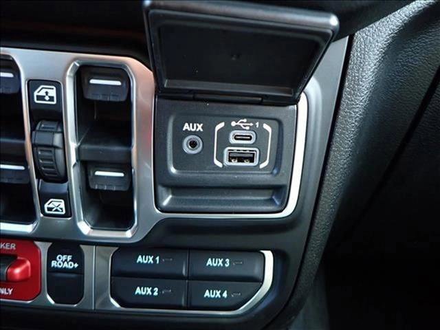 New 2026 Jeep Gladiator Mojave AWD/4WD image 20