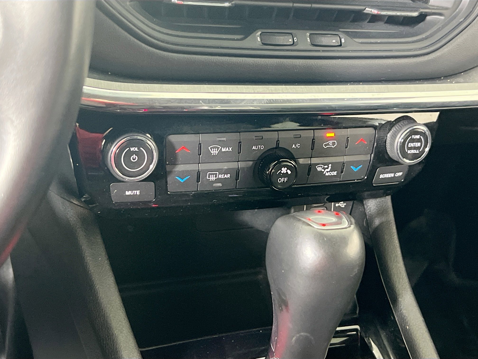 Used 2022 Jeep Compass High Altitude image 16