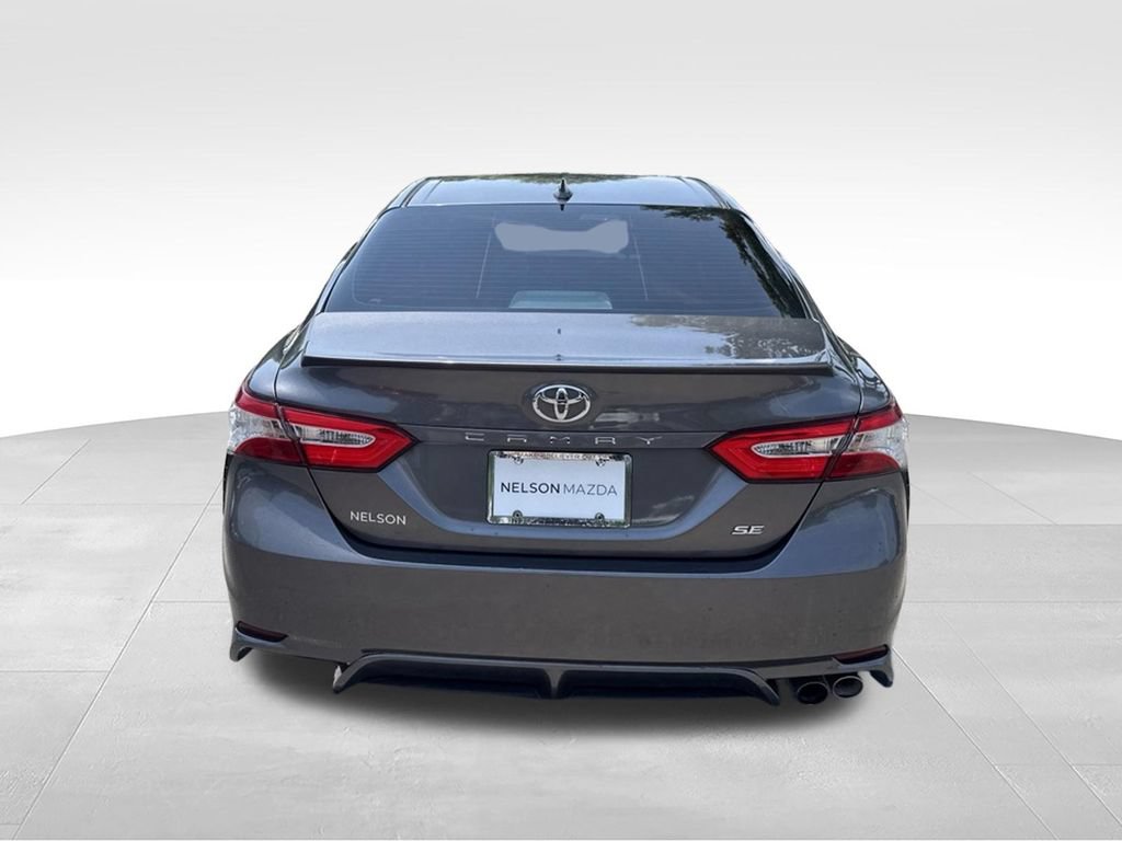 Used 2020 Toyota Camry SE FWD image 6