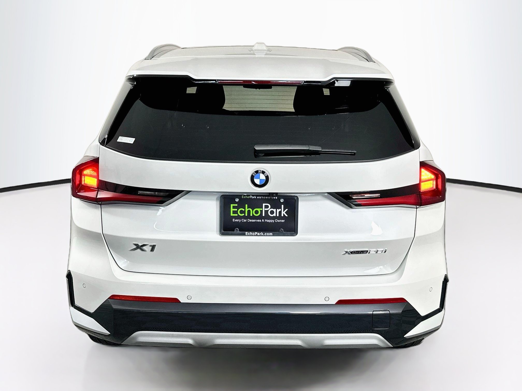 Used 2025 BMW X1 xDrive28i AWD/4WD image 7