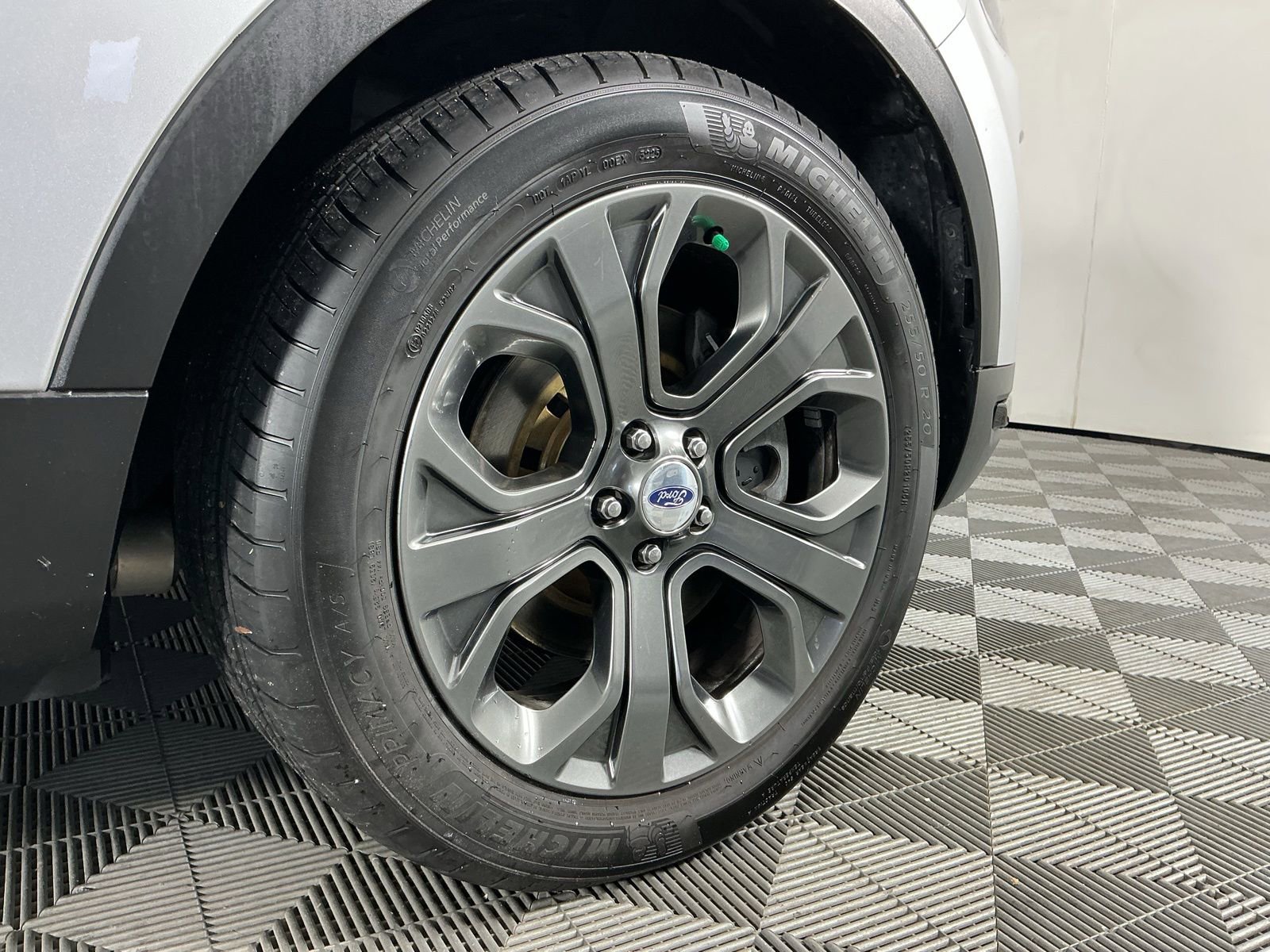 Used 2018 Ford Explorer Sport w/ Equipment Group 401A image 9