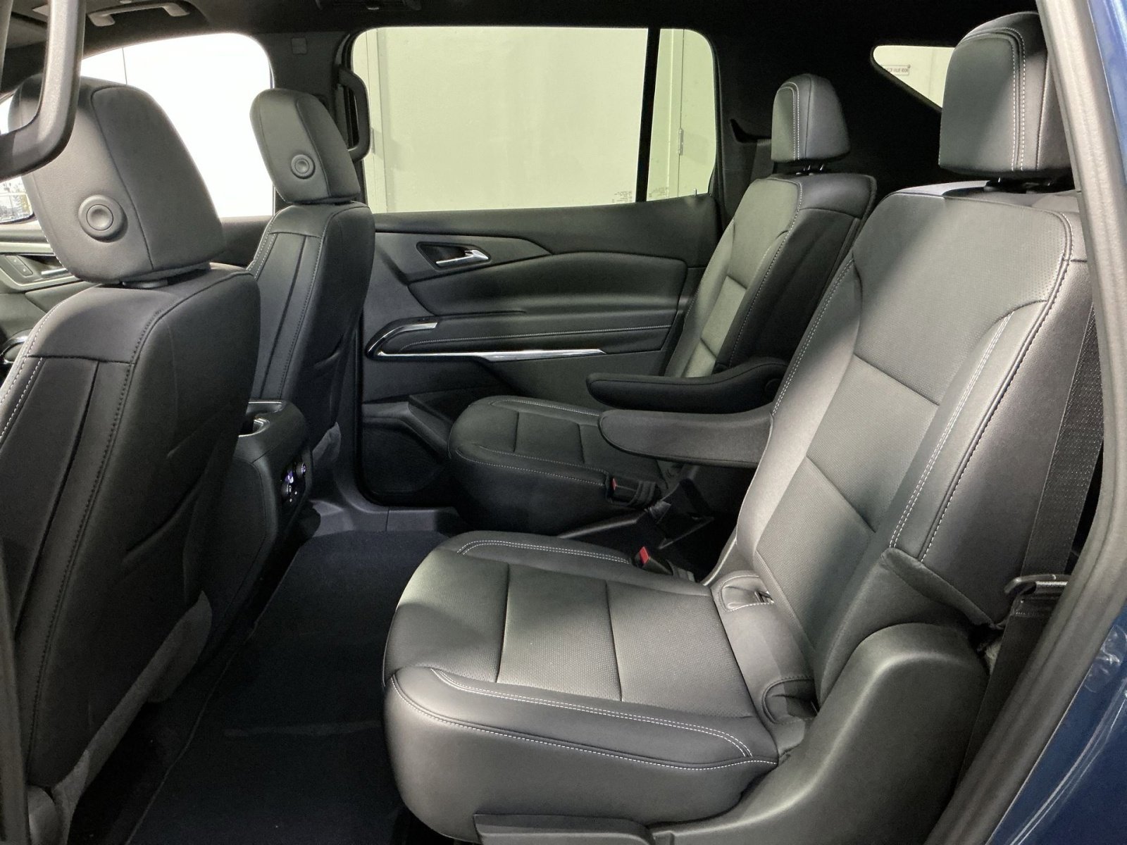 New 2026 Chevrolet Traverse LT FWD image 25
