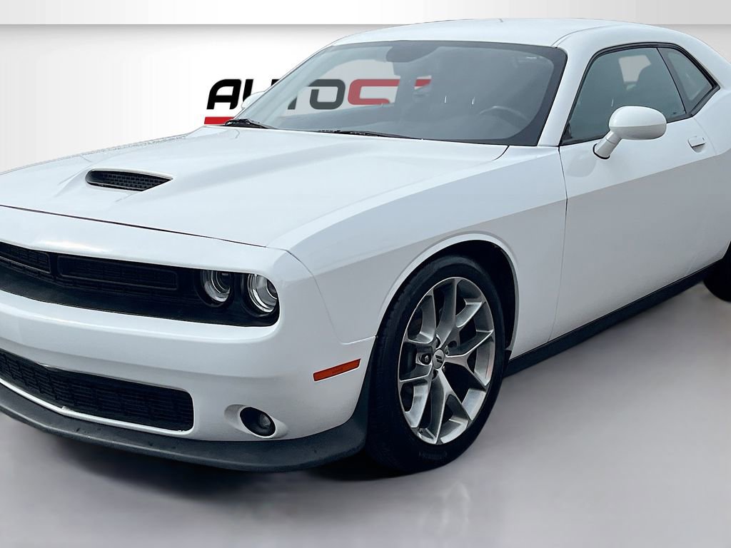 Used 2022 Dodge Challenger GT image 3