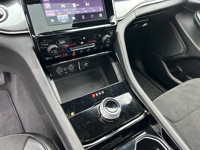 Used 2023 Jeep Grand Cherokee Altitude image 28