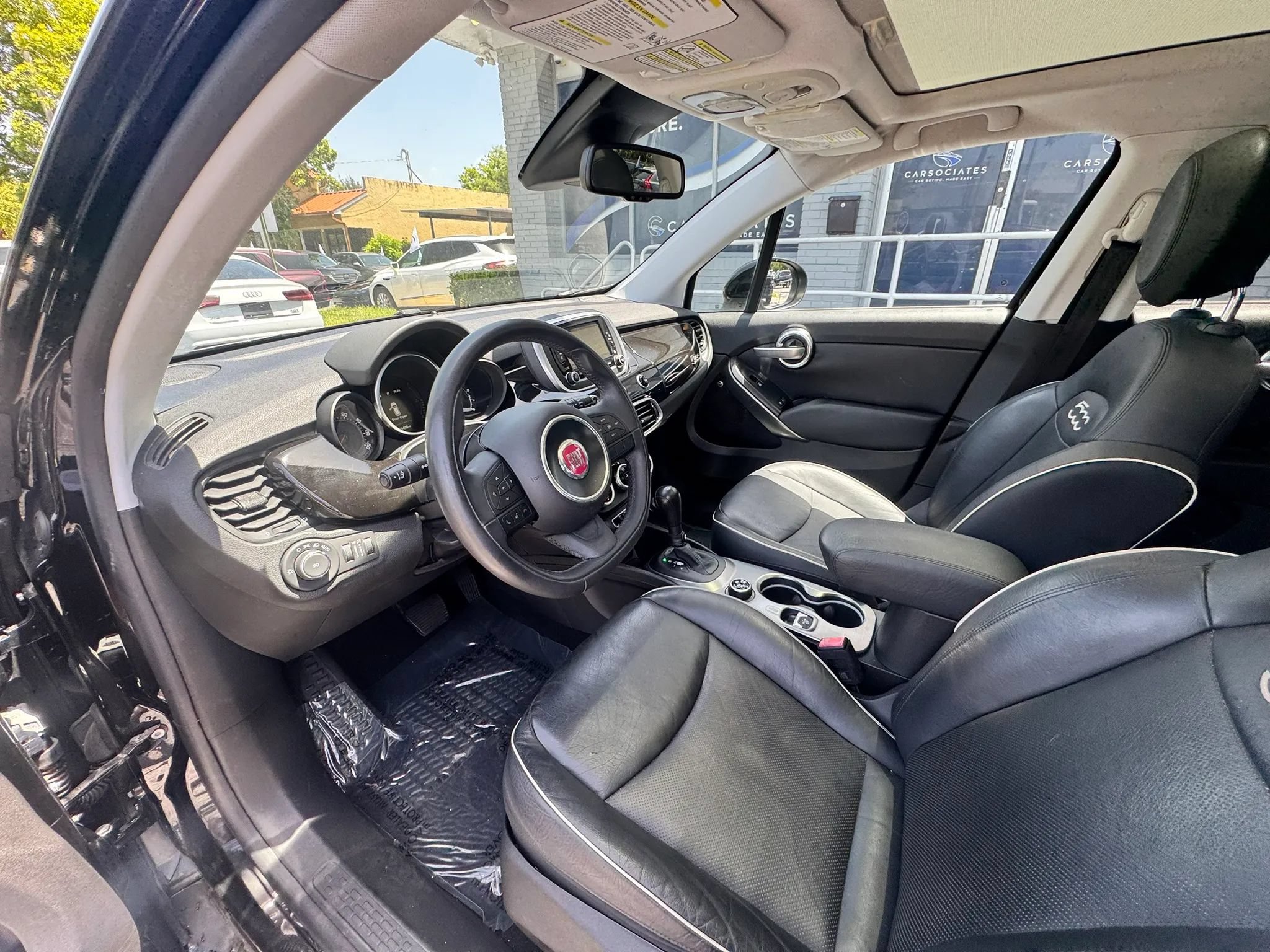 Used 2017 FIAT 500X Lounge w/ Lounge Premium Package (FWD) image 14