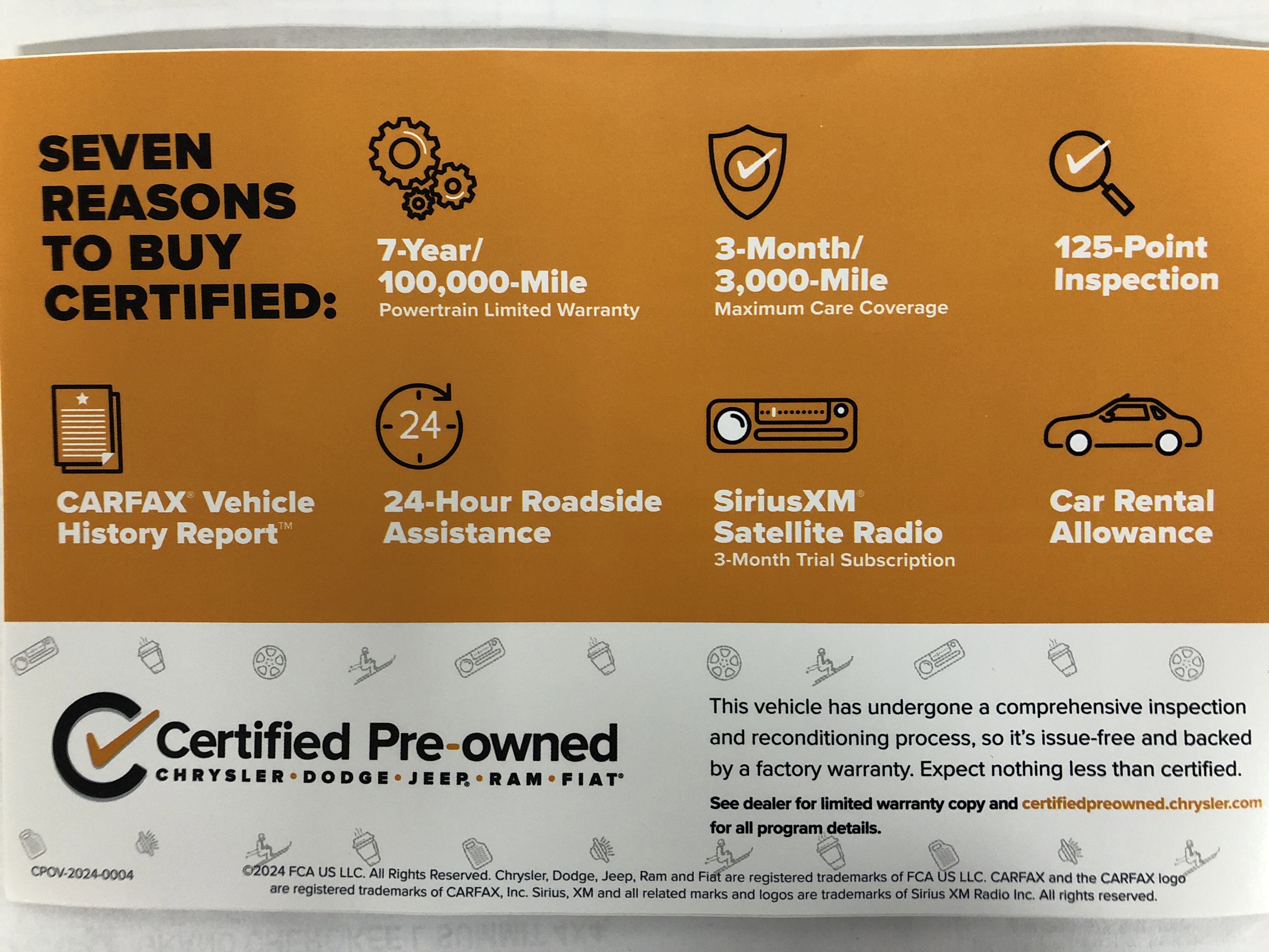 Certified 2025 Chrysler Pacifica Select w/ Uconnect Theater Family Group FWD image 3