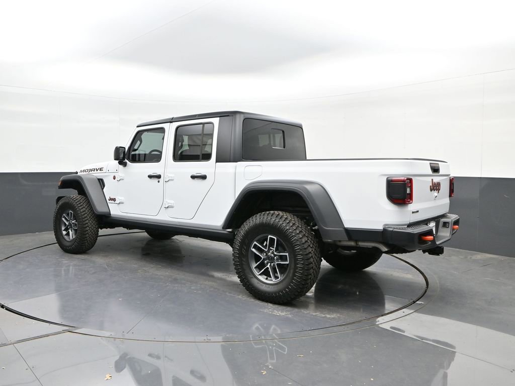 Used 2025 Jeep Gladiator Mojave w/ Convenience Group image 5