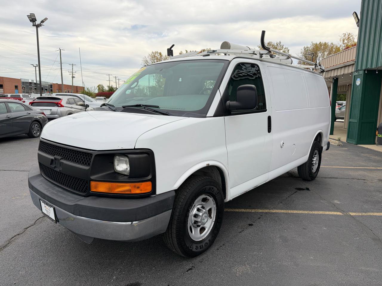 Used 2014 Chevrolet Express 2500 RWD image 7