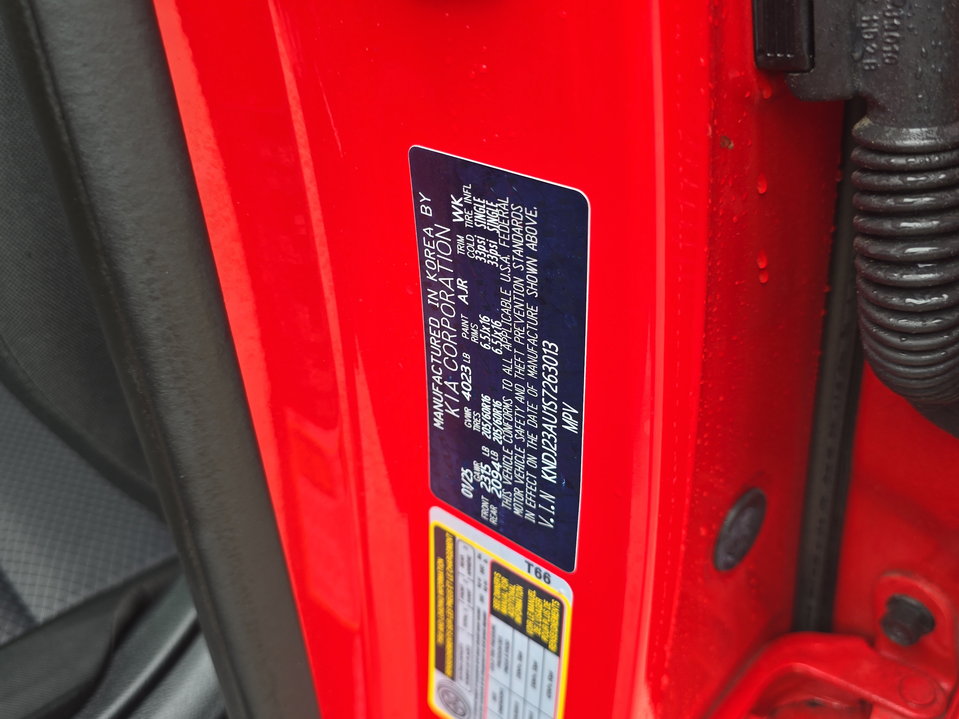 Certified 2025 Kia Soul LX FWD image 31