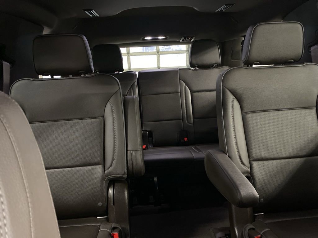 Used 2021 GMC Yukon Denali w/ Denali Premium Package image 38