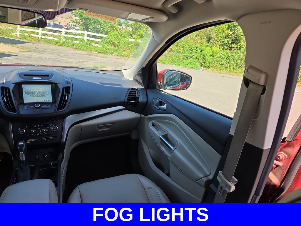 Used 2017 Ford Escape SE w/ SE Leather Comfort Package AWD/4WD image 15