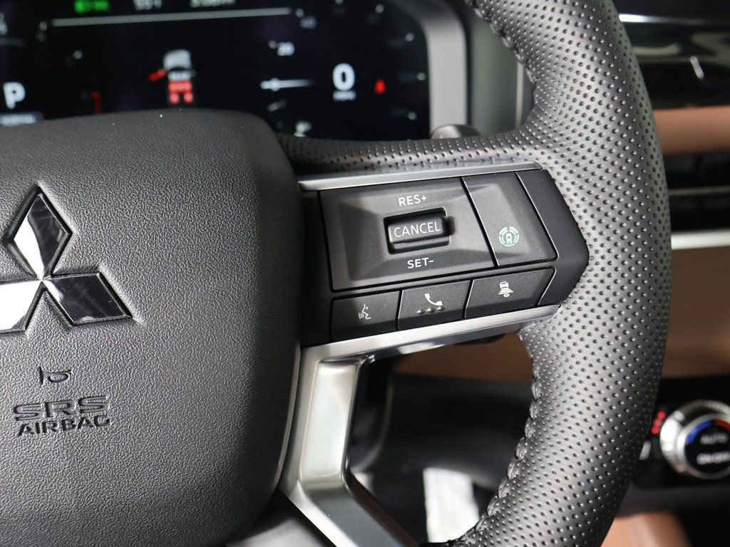 New 2026 Mitsubishi Outlander SEL AWD/4WD image 46