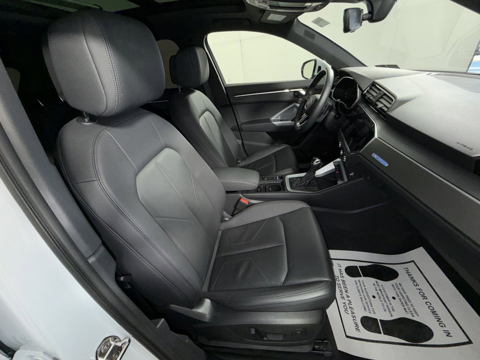 Used 2024 Audi Q3 2.0T Premium Plus w/ Premium Plus Package image 27