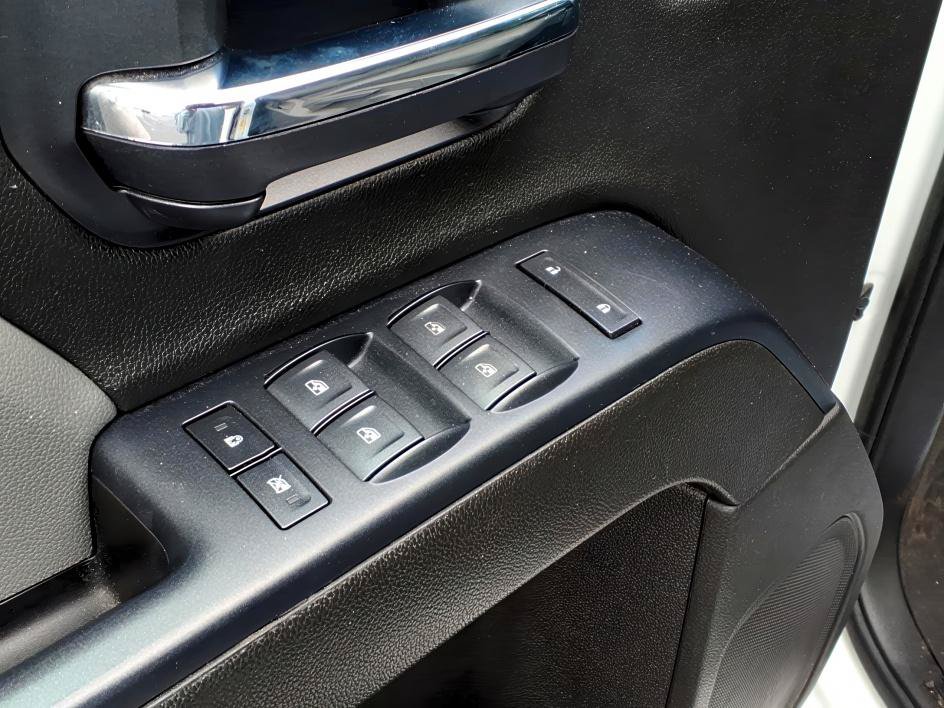 Used 2019 Chevrolet Silverado 1500 W/T RWD image 17
