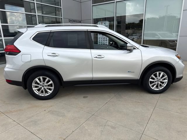 Used 2017 Nissan Rogue SV w/ HEV Premium Package AWD/4WD image 8