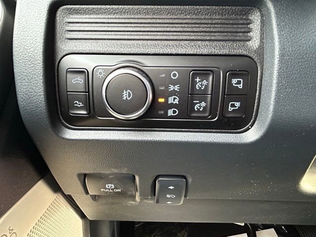 New 2026 Ford F350 Platinum w/ FX4 Off-Road Package image 19