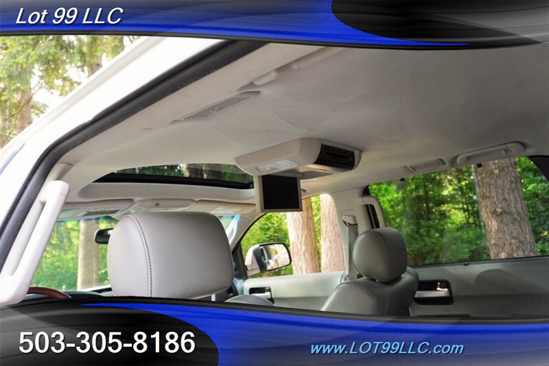 Used 2011 Toyota Sequoia Platinum AWD/4WD image 14