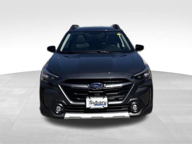 Used 2023 Subaru Outback Limited AWD/4WD image 2