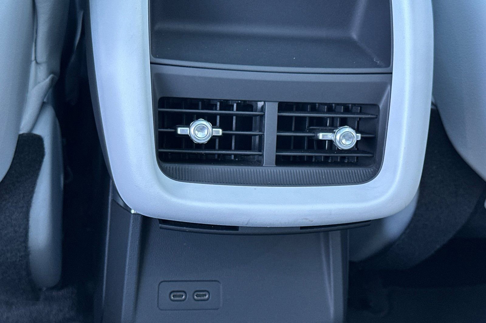 Certified 2024 Cadillac Lyriq Luxury image 43